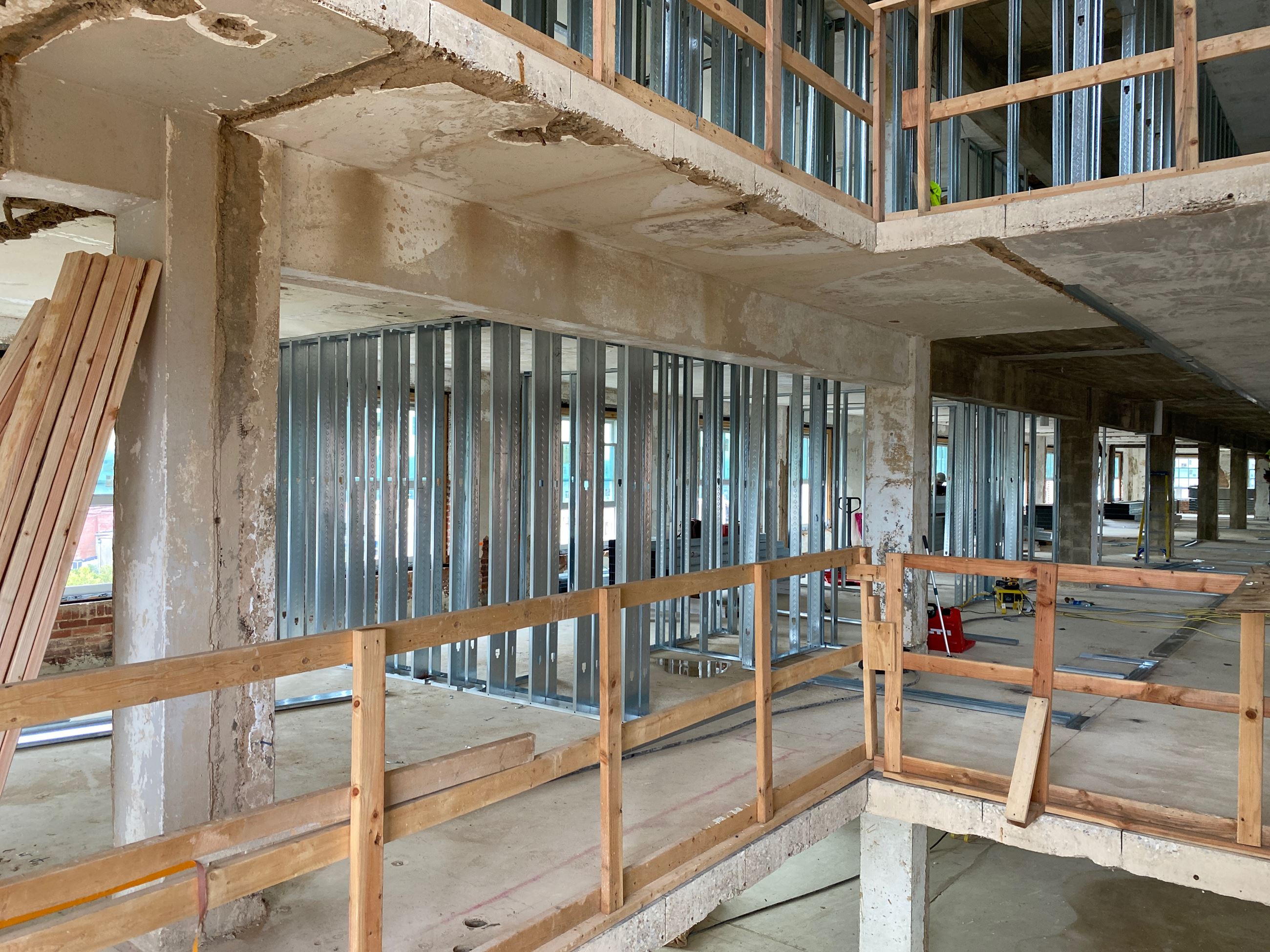 DB91F8E4-BB5C-4DB1-85E1-57BDAB346F8B